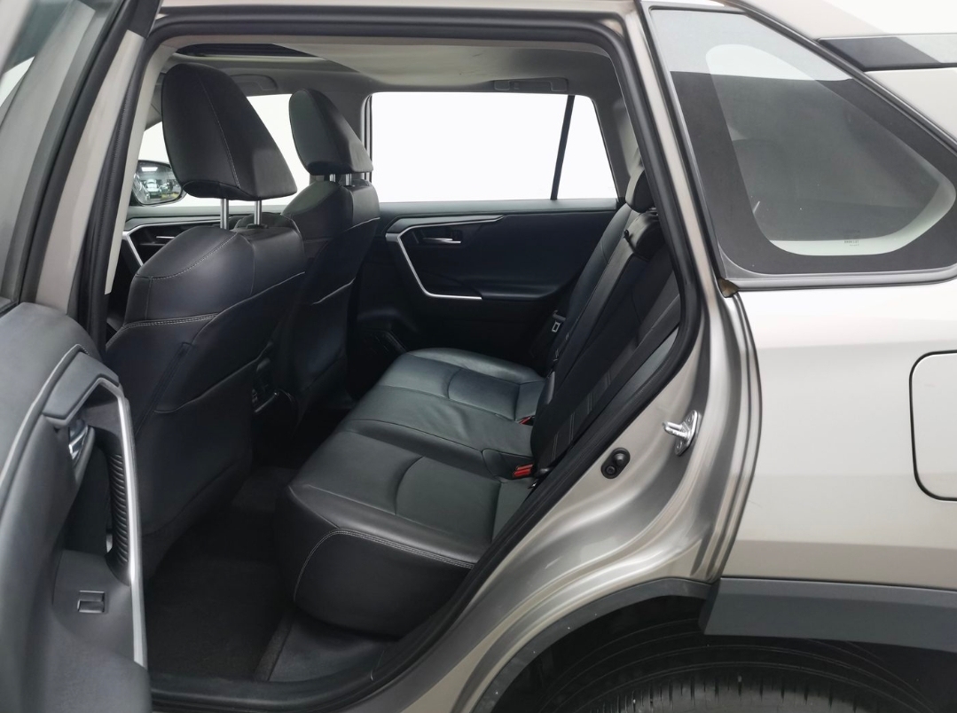 Toyota RAV4 2020 Model 2.0L CVT Fashion Plus Edition