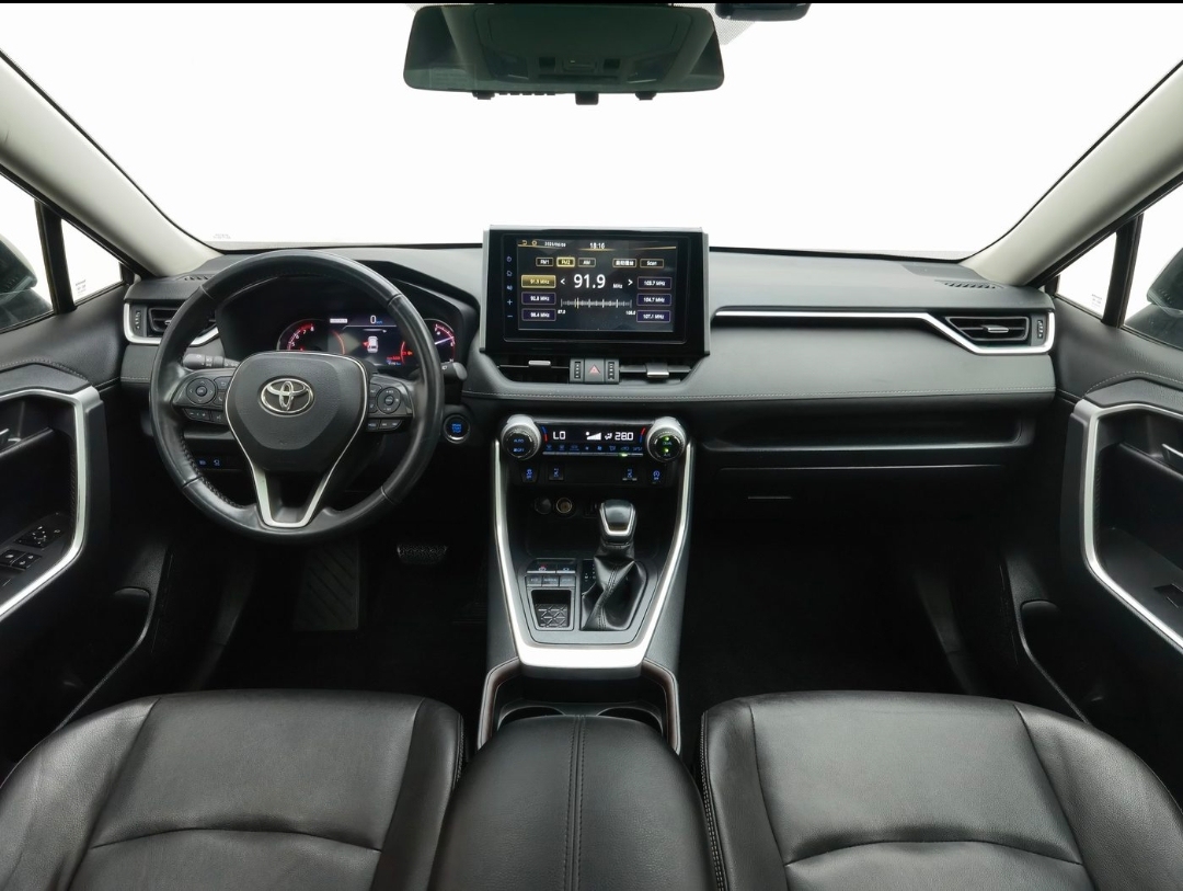 Toyota RAV4 2020 Model 2.0L CVT Fashion Plus Edition