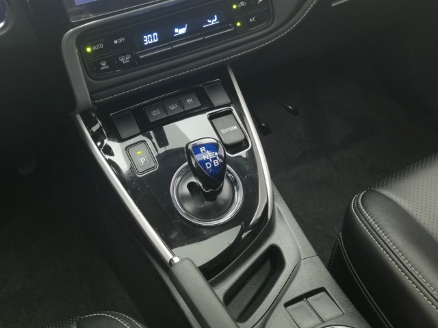 Toyota Corolla Dual Engine E+ 2019 1.8L Leading Edition Plug-in Hybrid