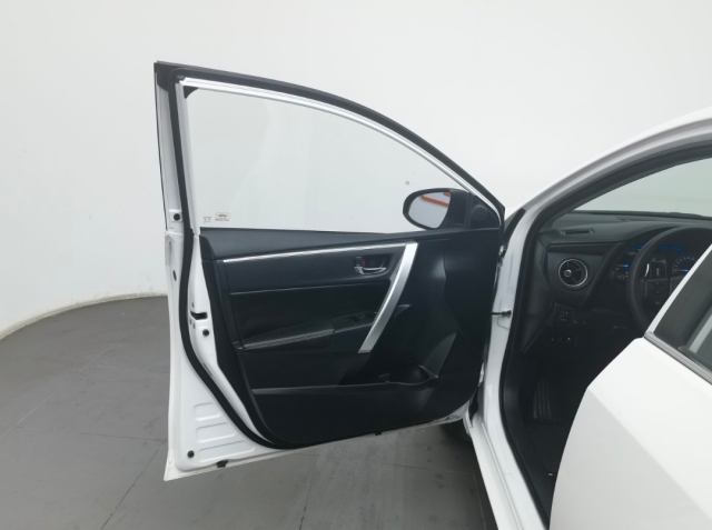 Toyota Corolla Dual Engine E+ 2019 1.8L Leading Edition Plug-in Hybrid