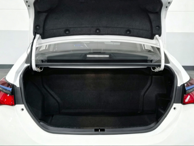 Toyota Corolla Dual Engine E+ 2019 1.8L Leading Edition Plug-in Hybrid