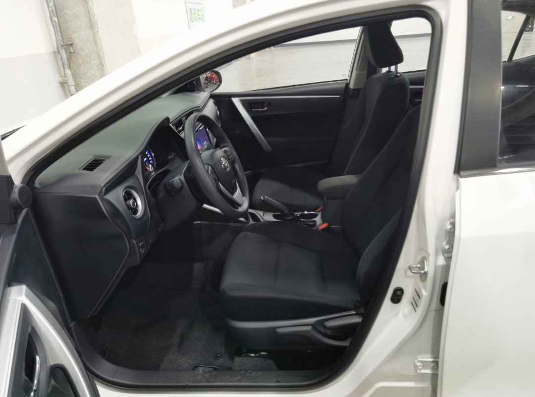 Toyota Corolla Dual Engine E+ 2019 1.8L Leading Edition Plug-in Hybrid