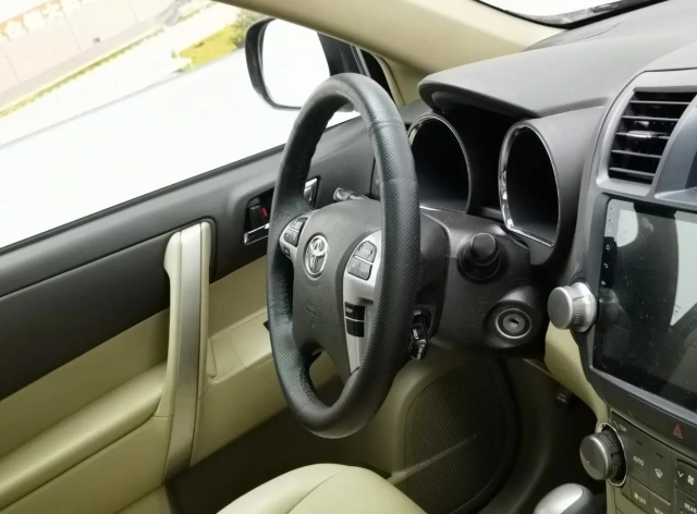 Used Toyota Highlander 2012 2.7L Luxury 7-Seater