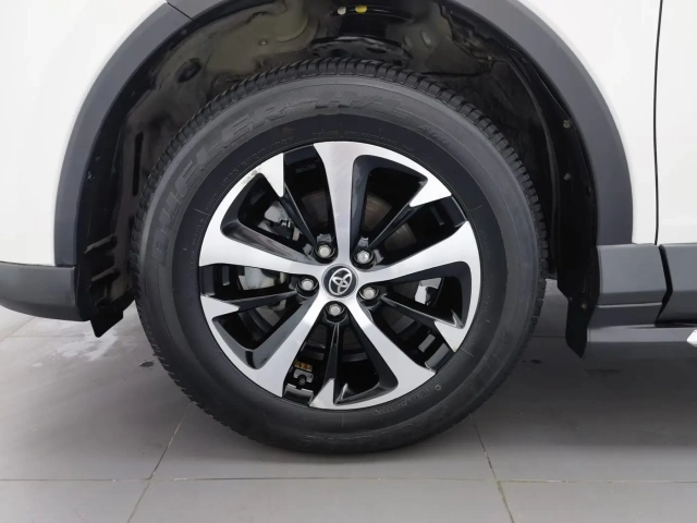 Used Toyota RAV4 2018 2.0L Luxury Edition FWD