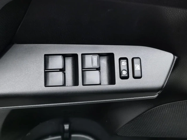 Used Toyota RAV4 2018 2.0L Luxury Edition FWD