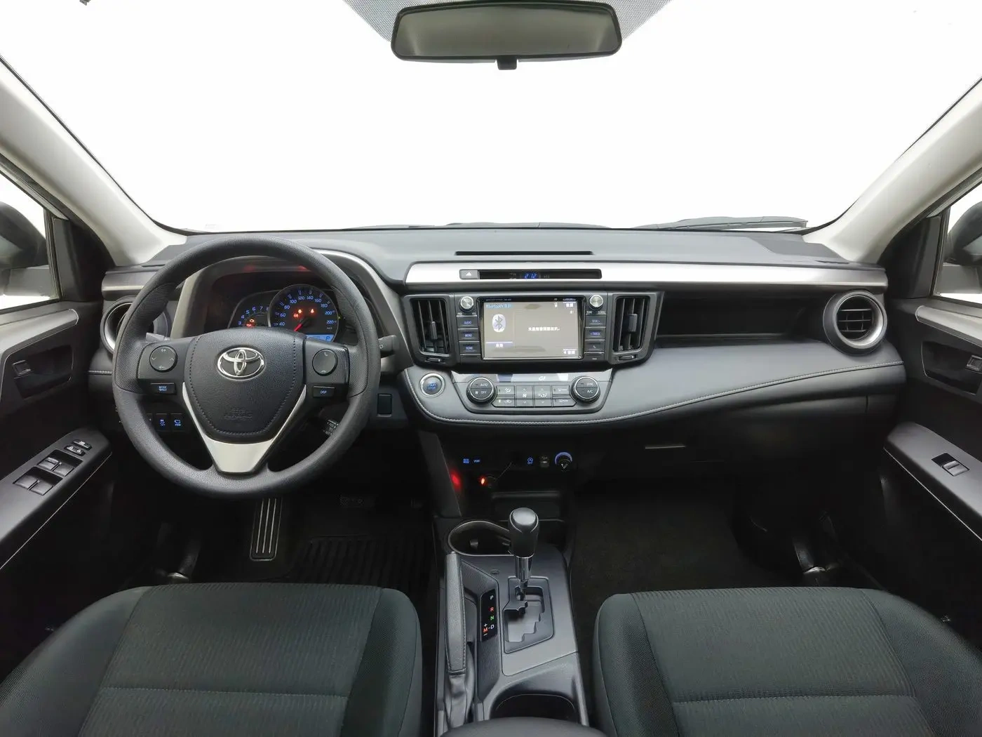 Used Toyota RAV4 2018 2.0L Luxury Edition FWD