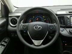 Used Toyota RAV4 2018 2.0L Luxury Edition FWD