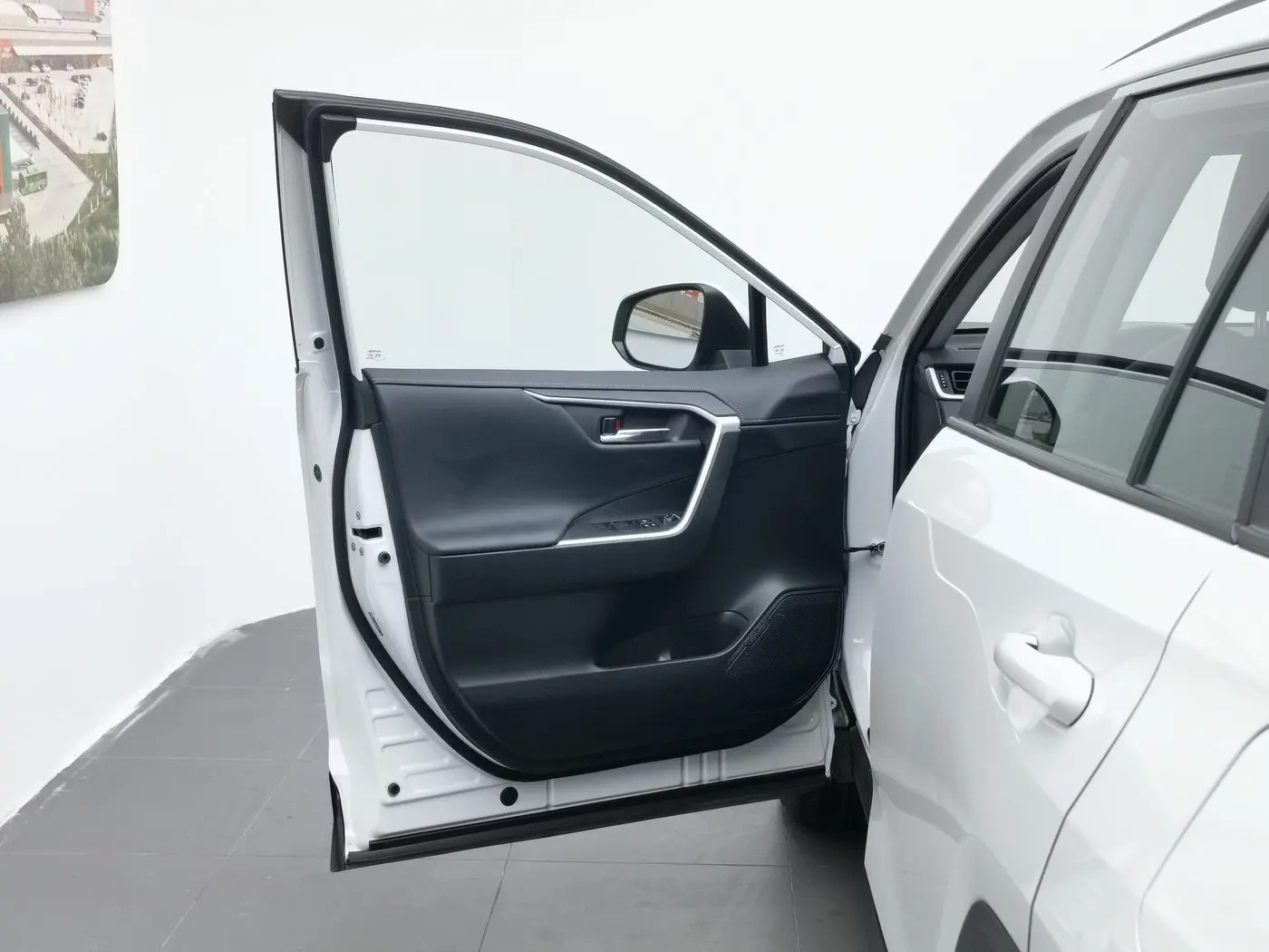 Used Toyota RAV4 2023 2.0L Platinum Edition