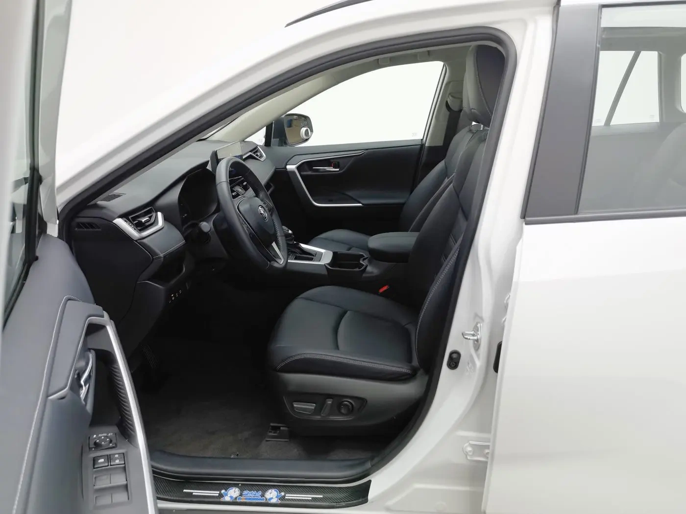 Used Toyota RAV4 2023 2.0L Platinum Edition