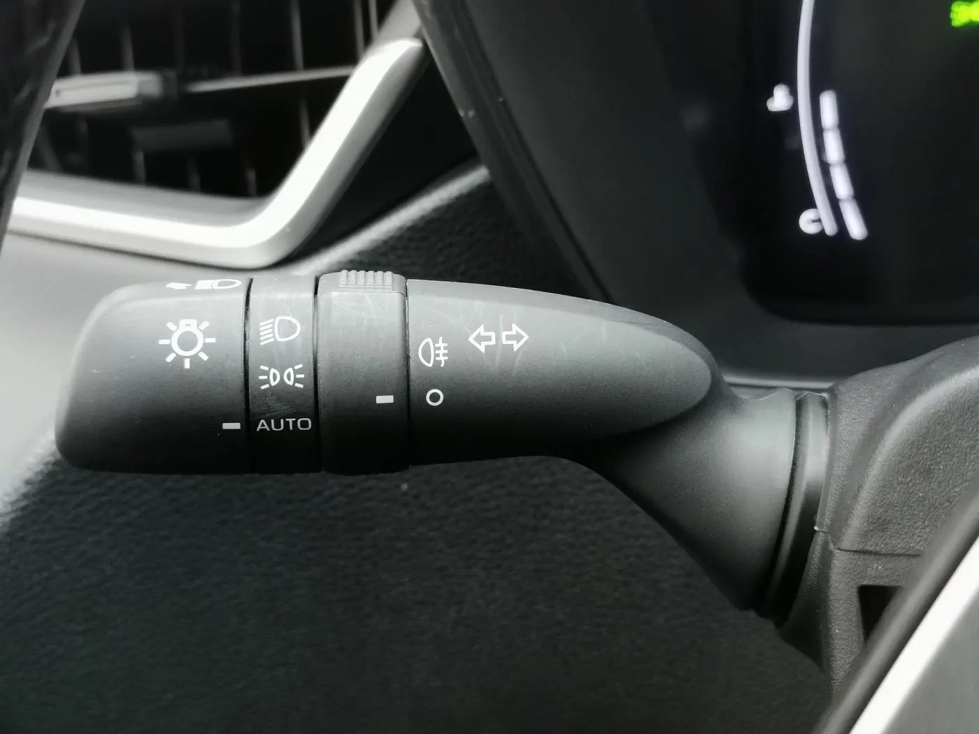 Used Toyoa Levin 2024 1.5L TNGA Entry-level