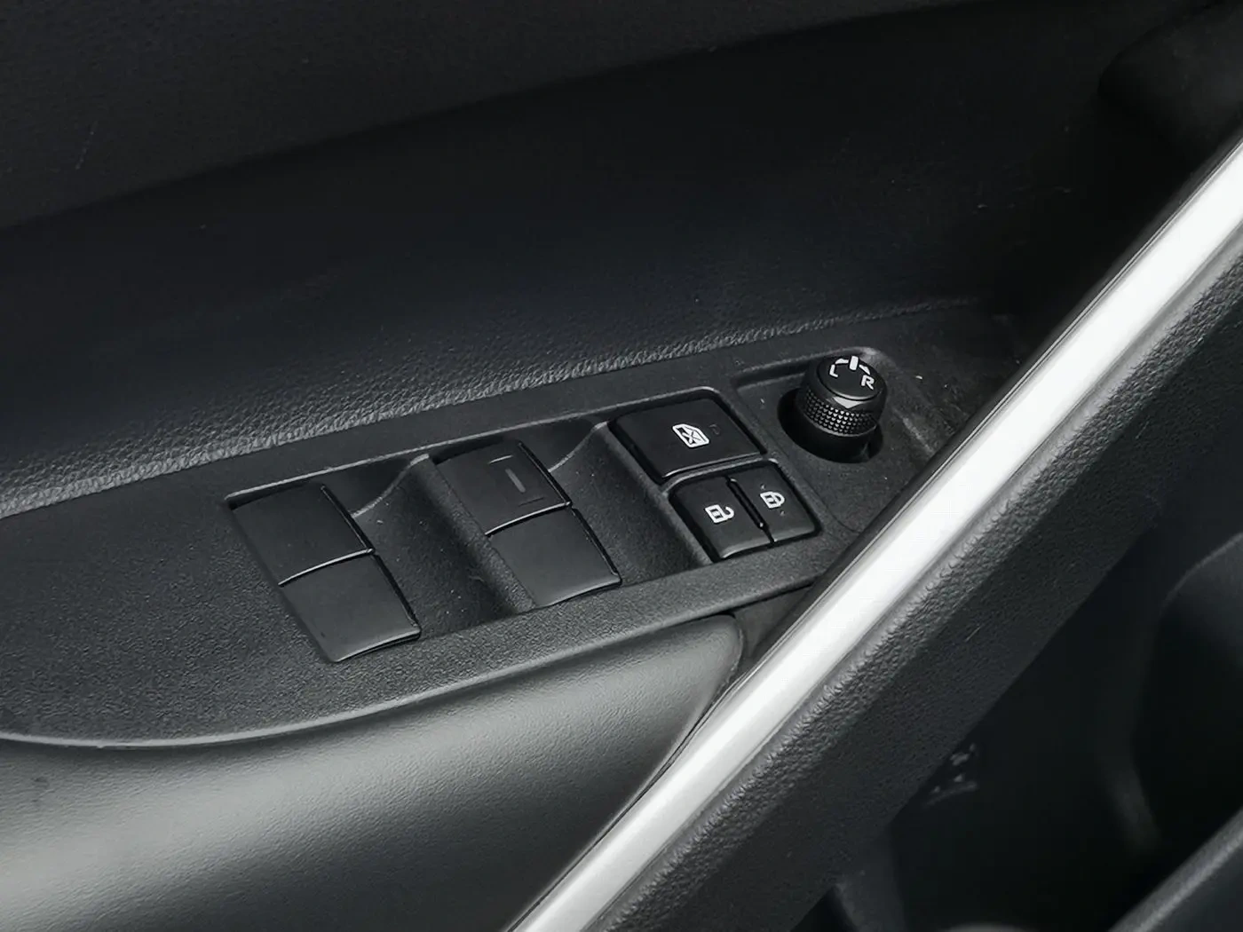 Used Toyota Frontlander 2024 2.0L Leading Edition