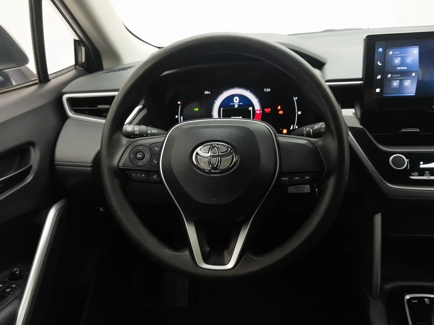Used Toyota Frontlander 2024 2.0L Leading Edition