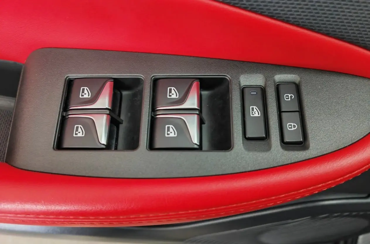 test1-Used Changan UNI-T 2020  1.5T Premium-1