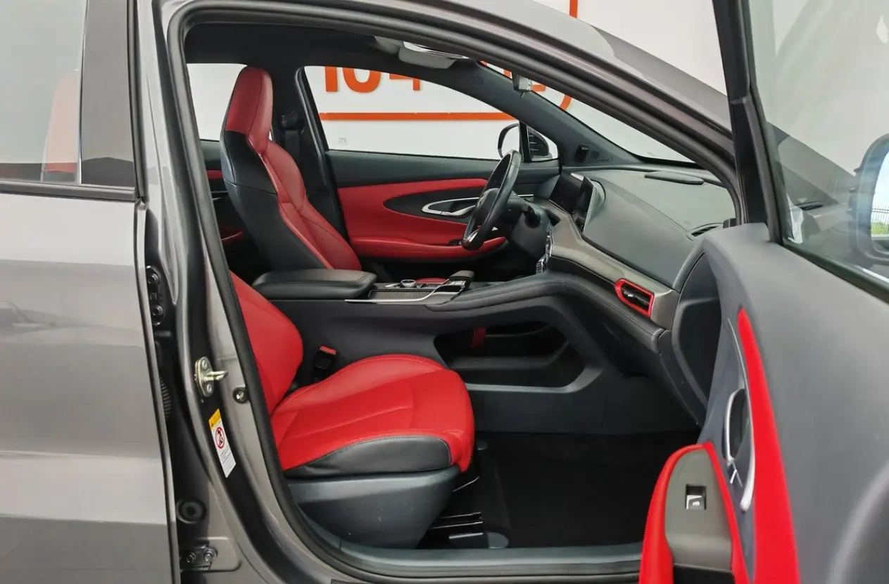 test1-Used Changan UNI-T 2020  1.5T Premium-1