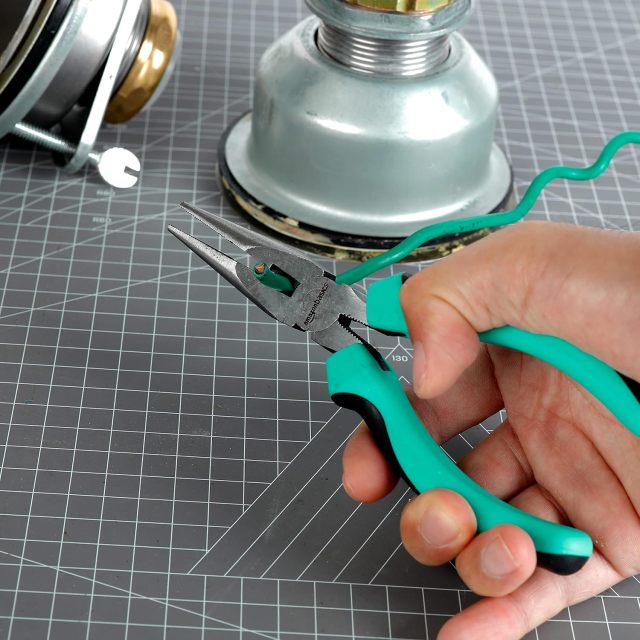 Hardware Tool Set with Easy Carrying Round Pouch
