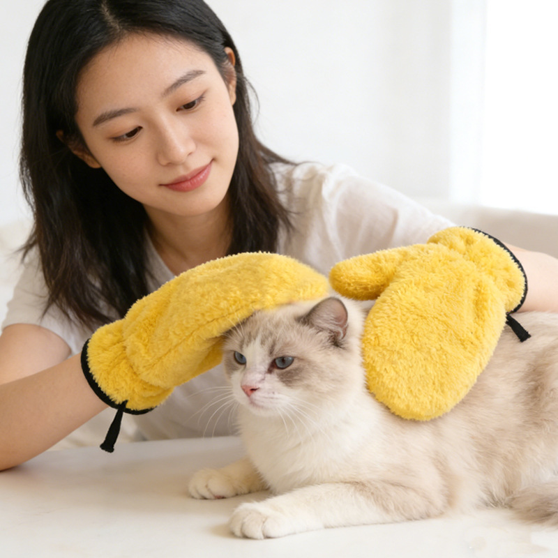Soft Thumb Design Super Absorbent Cat Pet Dog Cleaning Gloves