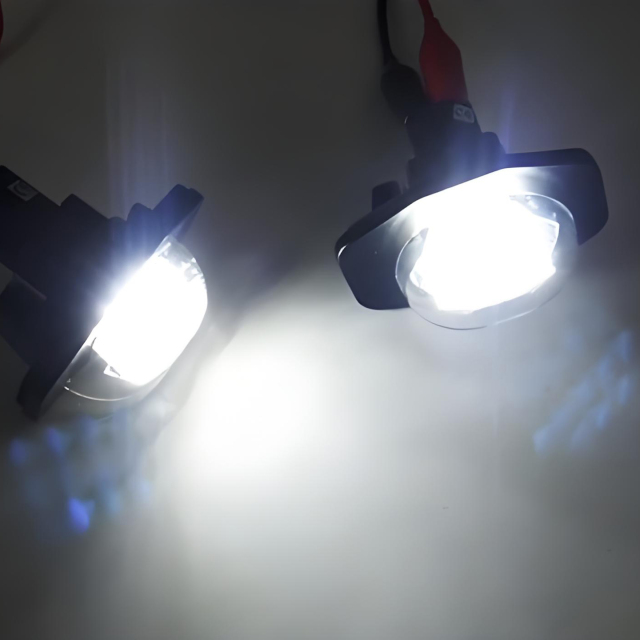 LED License Plate Light for Toyota Alphard Vellfire H2 Auris E15 Corolla E14 E15 Sienna L3 Wish E2 Urban Cruiser P1