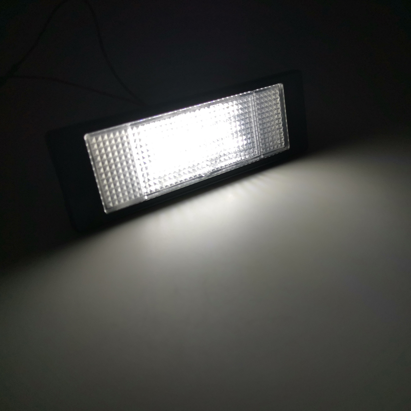 LED License Plate Light for BMW E81 E87 F20 F21 E64 F12 F06 Z4 E85 E86 E89