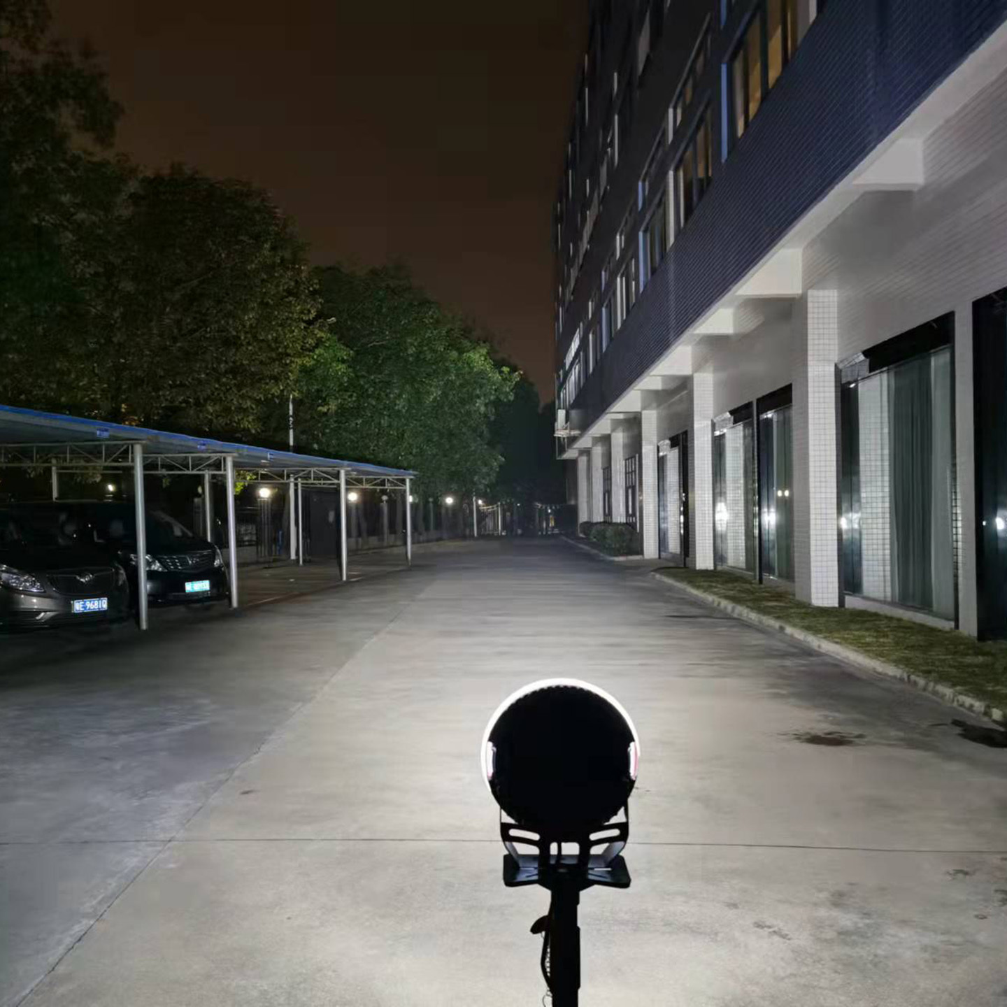 8.8" Round 96 Watts LED Working Light for Truck Tractor Trailer Boat Engineering Vehicles