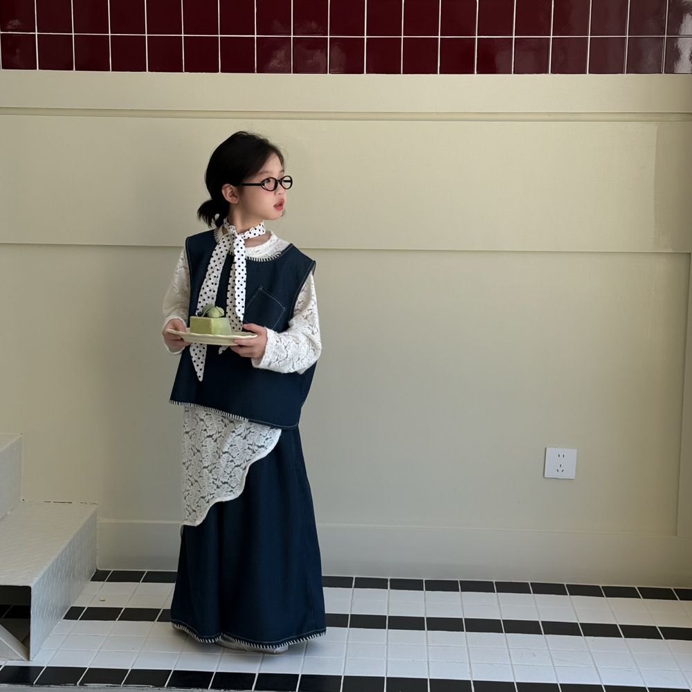 童套装2026秋女童韩版纯色休闲牛仔套装儿童无袖马甲两件套末小蒙