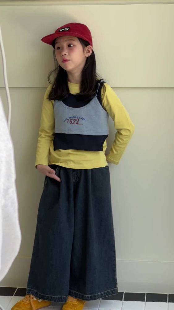 童裤2026秋季女宝宝韩版纯色休闲牛仔直筒裤儿童休闲百搭阔腿长裤