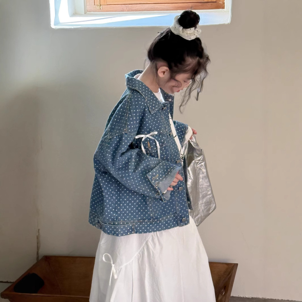 童外套2026春款女宝宝韩版蝴蝶结牛仔上衣儿童翻领设计感百搭外套