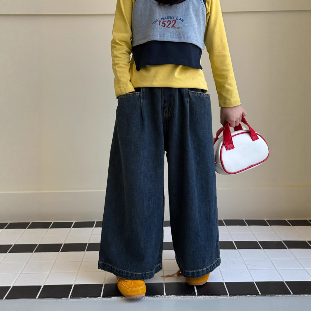 童裤2026秋季女宝宝韩版纯色休闲牛仔直筒裤儿童休闲百搭阔腿长裤