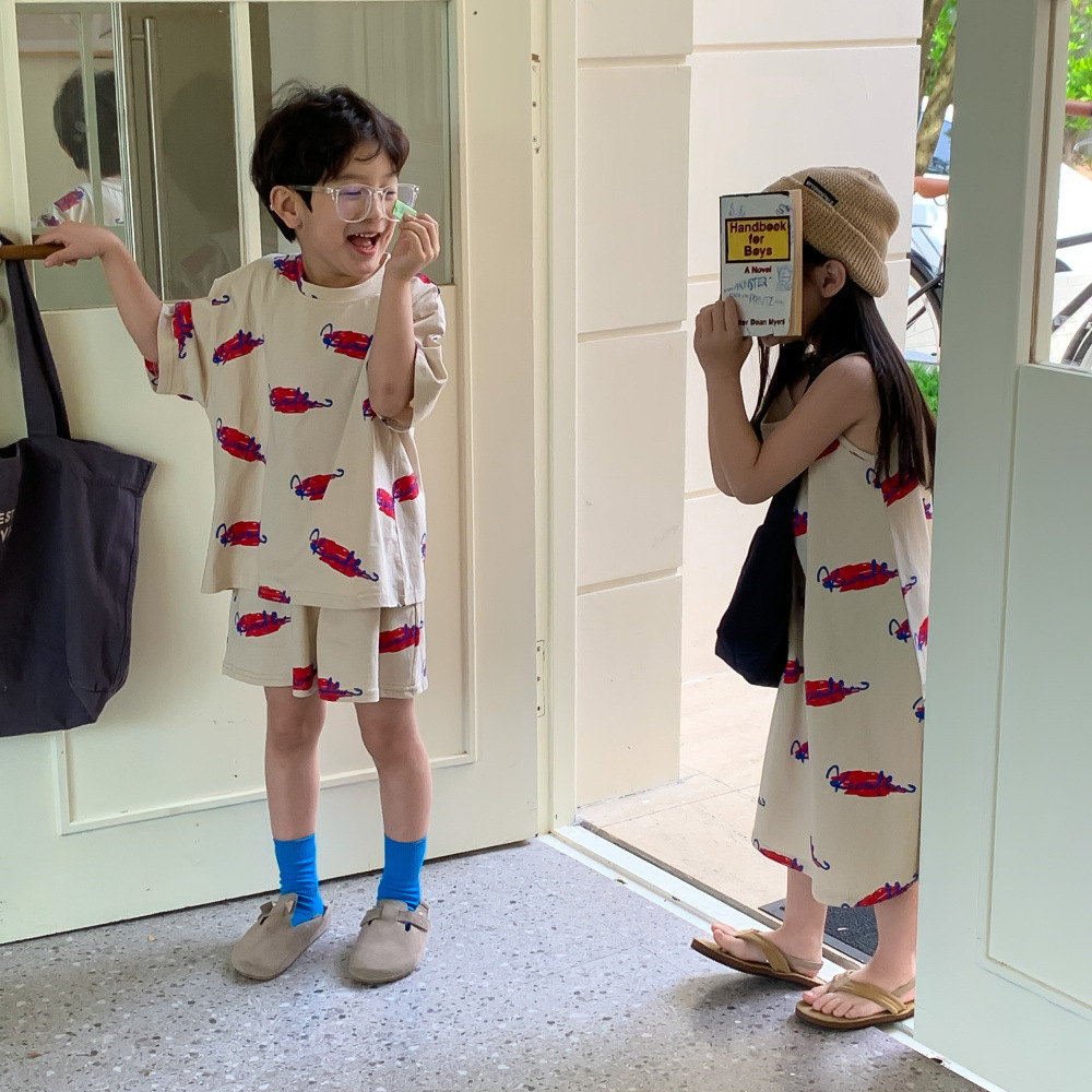 兄妹装2026夏季男童女童韩版字母涂鸦T恤裙儿童宽松短袖短裤套装