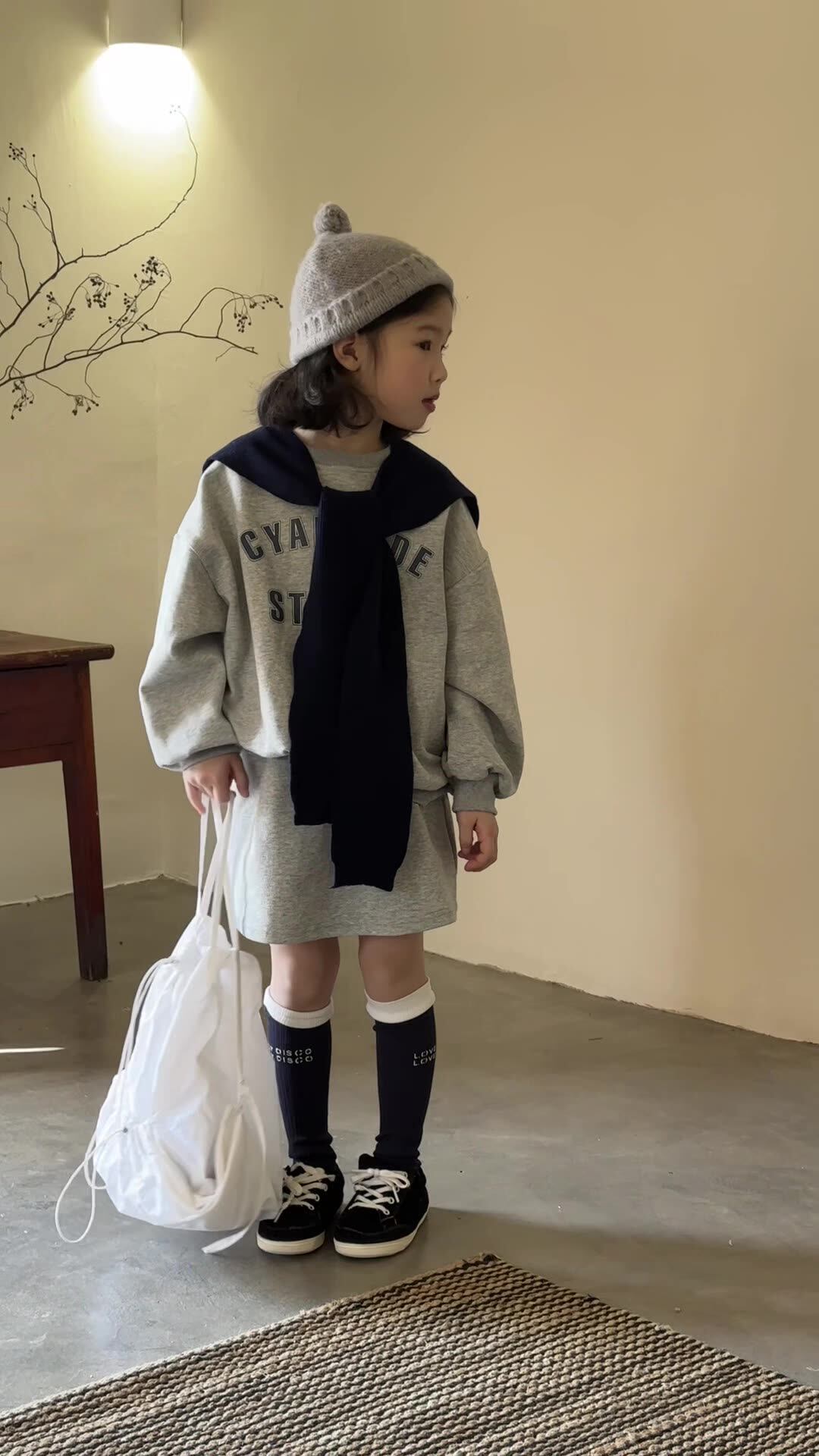 童套装2026春款女童韩版字母卫衣短裤两件套儿童休闲圆领宽松套装