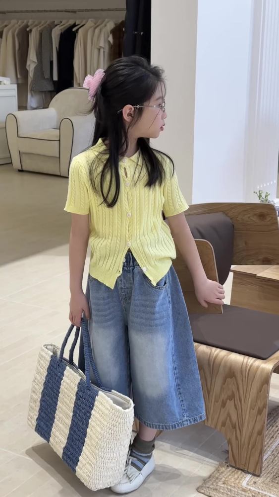 末小蒙童裤2026春季女童韩版复古牛仔柔软阔腿裤儿童宽松七分裤
