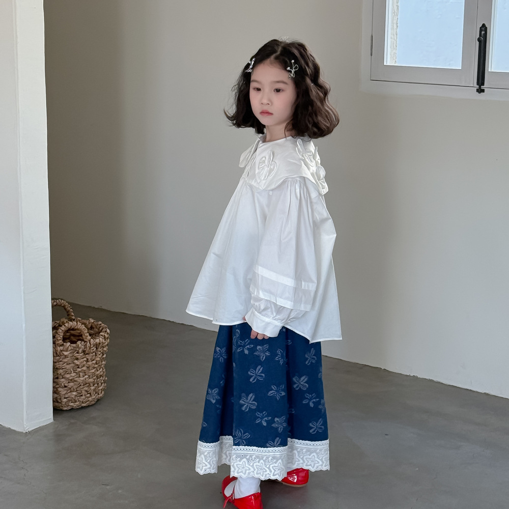 童衬衫2026春款女童韩版纯色翻领花朵衬衣儿童休闲宽松荷叶领上衣