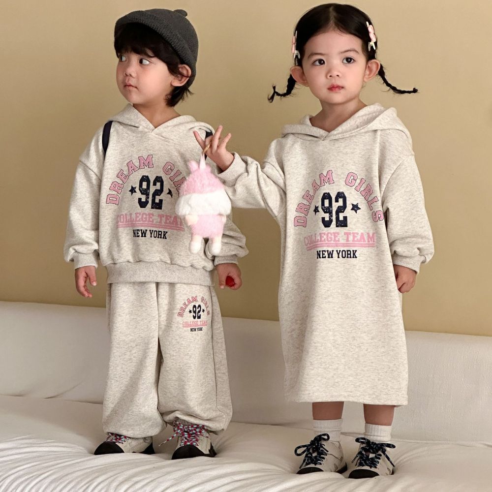 儿童春秋季卫衣套装男童运动2026新款宝宝休闲女童连衣裙兄妹春装