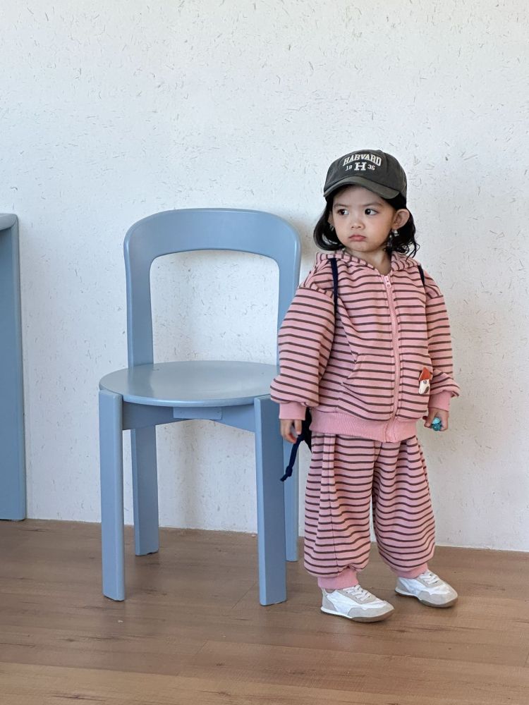 儿童春装套装男童条纹女童运动2026新款春秋季宝宝休闲卫衣裤外套
