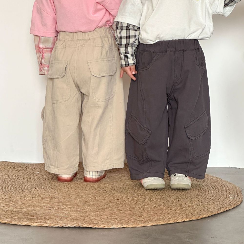 儿童工装裤子男童春秋季2026新款春装女童休闲弯刀裤宝宝阔腿长裤