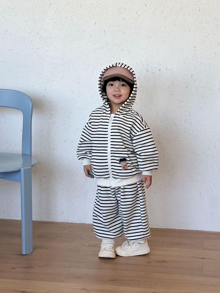 儿童春装套装男童条纹女童运动2026新款春秋季宝宝休闲卫衣裤外套