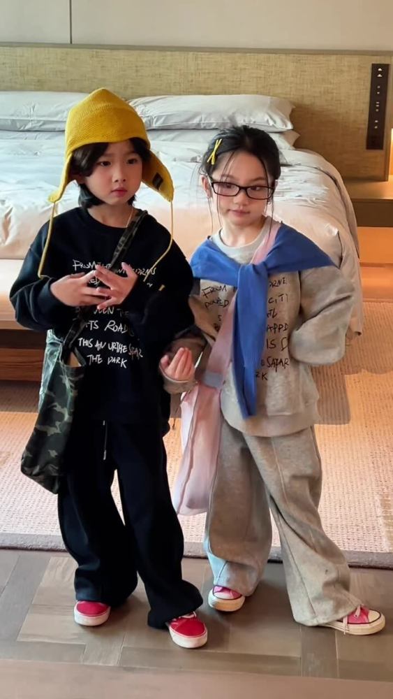 2026春季新款韩版儿童字母印花套装男女童卫衣卫裤运动两件套洋气
