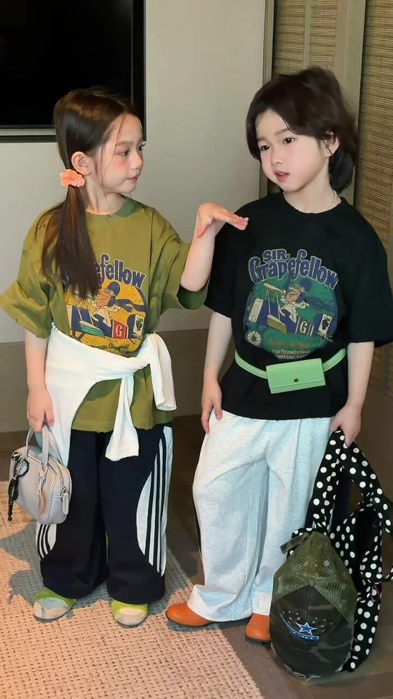 童裤2026春季新款童装儿童撞色拉条休闲裤男女童宽松抽绳运动裤潮