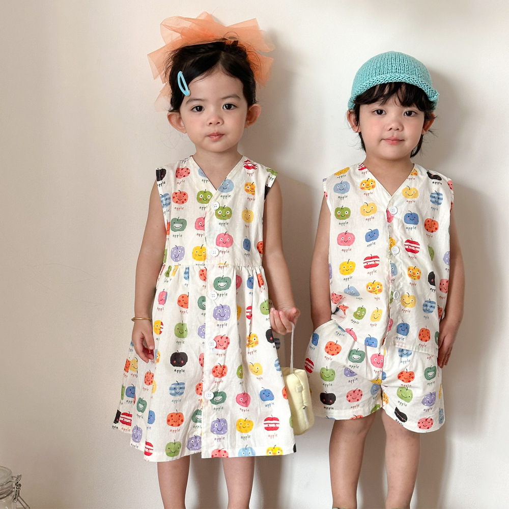 儿童夏季背心套装男童度假风2026新款宝宝洋气女童连衣裙兄妹夏装