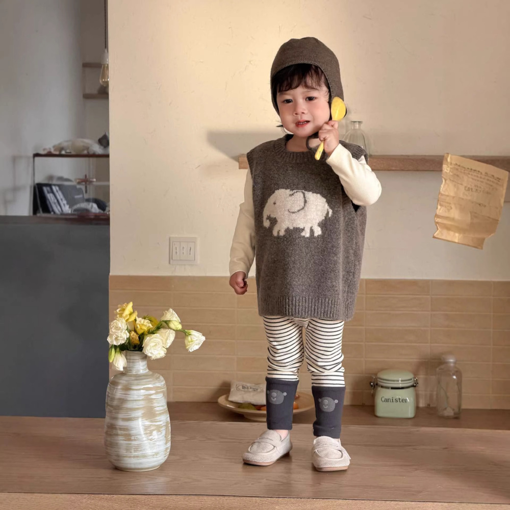 儿童衣服韩版春装宝宝春装2026童装儿童针织马甲男童条纹裤套装