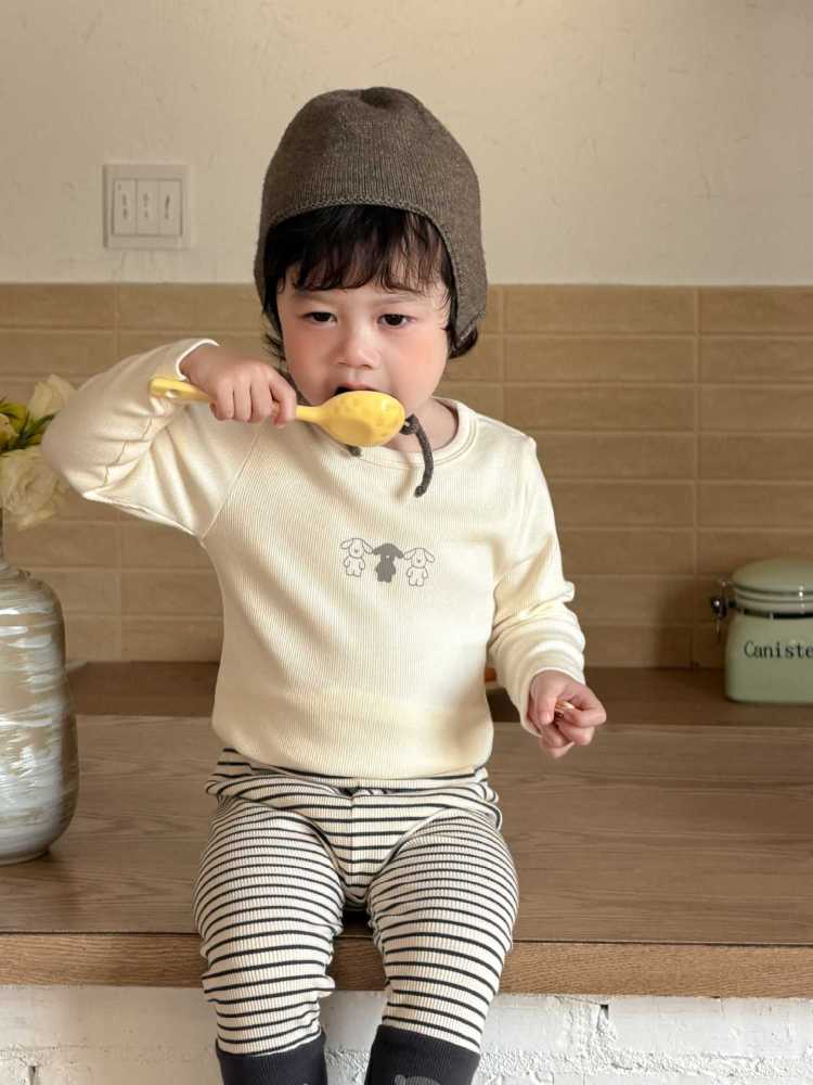 儿童衣服韩版春装宝宝春装2026童装儿童针织马甲男童条纹裤套装