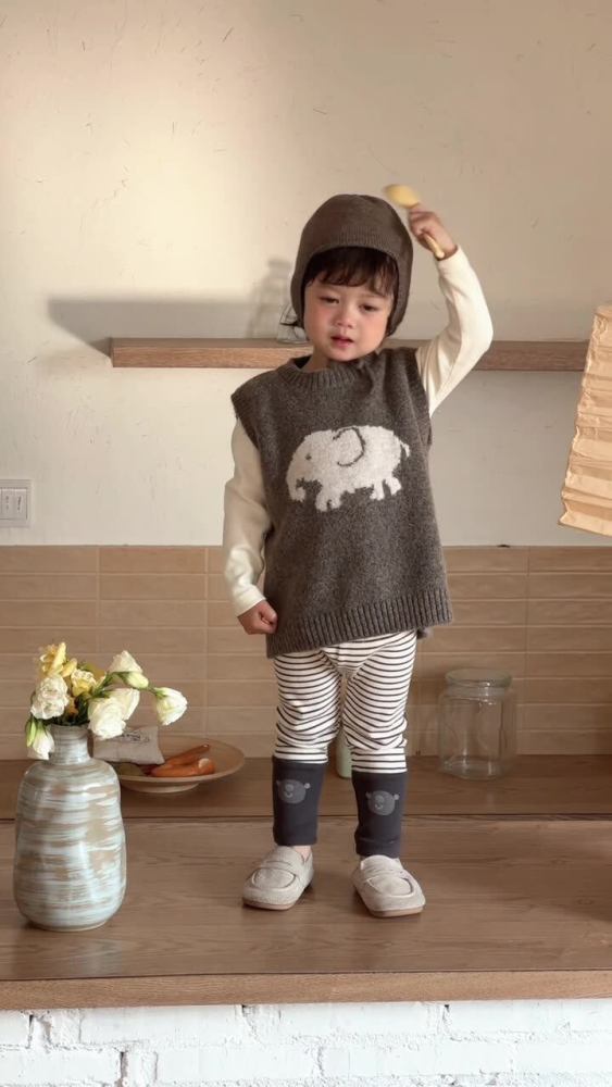 儿童衣服韩版春装宝宝春装2026童装儿童针织马甲男童条纹裤套装