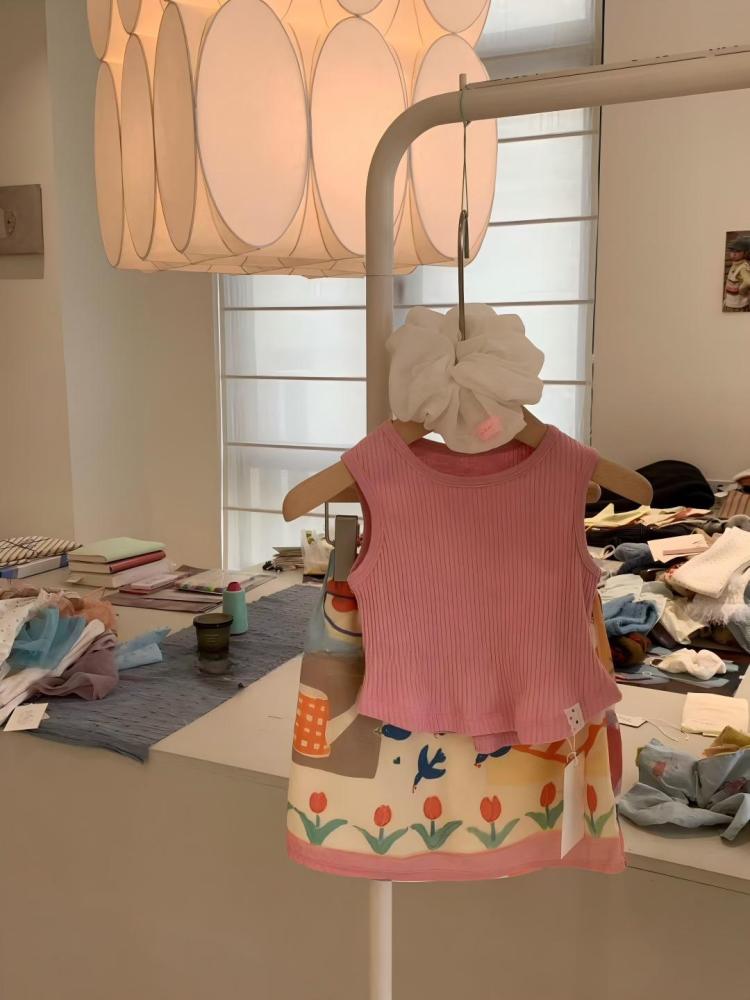 2026夏季新款童装 韩版童装女童套装 背心+花朵半身裙外贸