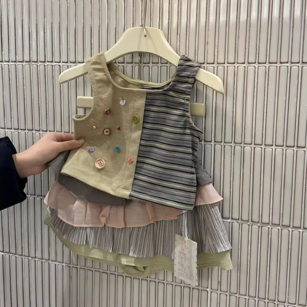 女童春夏套装2026新款小女孩韩系女童拼色钮扣背心+蛋糕裙两件套