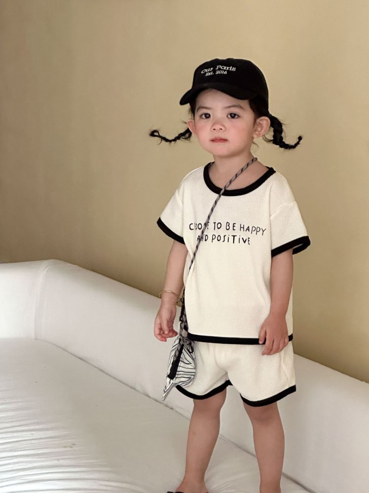 儿童夏季运动套装华夫格女童休闲2026新款夏装薄宝宝男童短袖短裤
