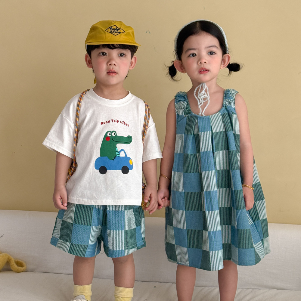 儿童夏季短袖套装男童度假2026新款宝宝格子女童格子连衣裙兄妹装