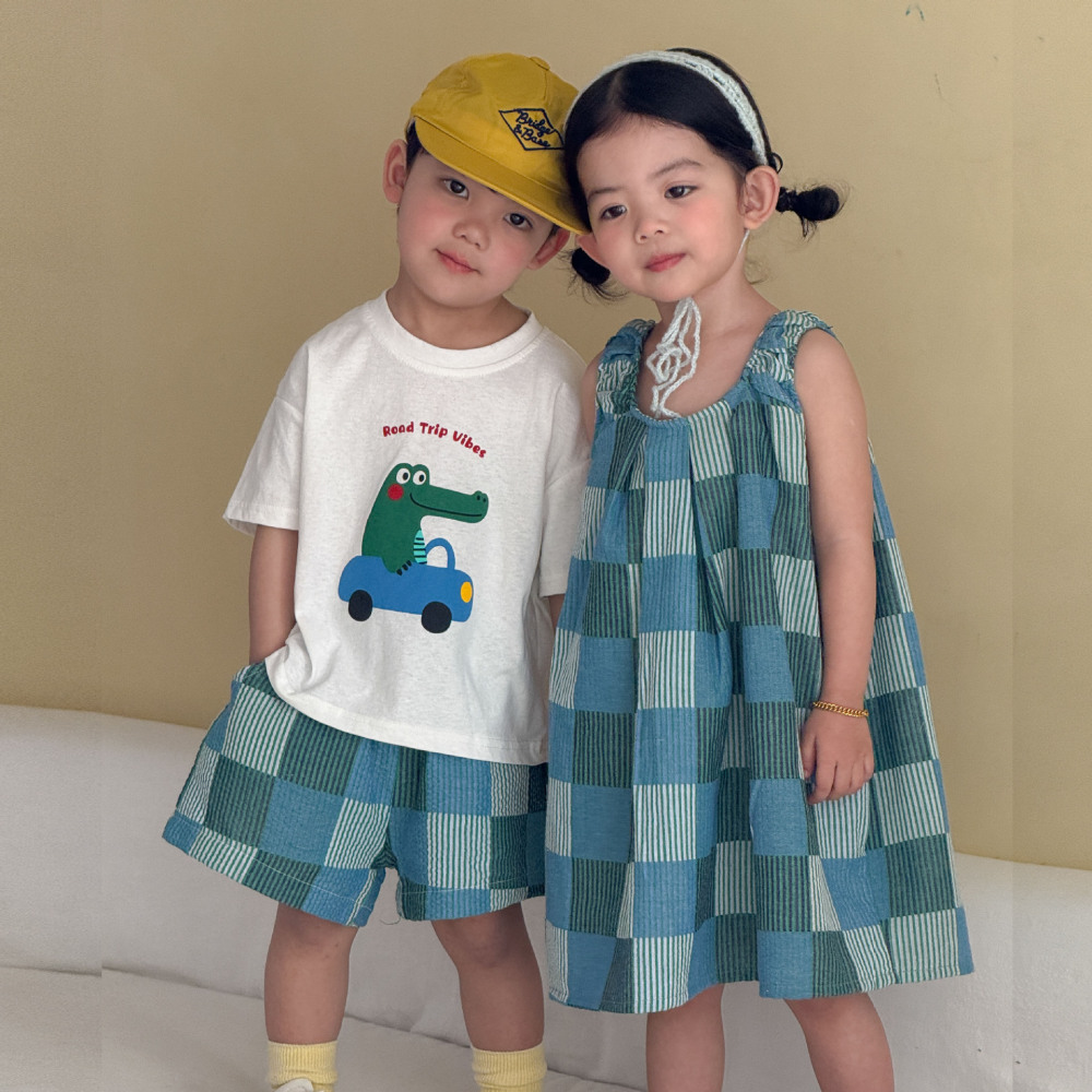 儿童夏季短袖套装男童度假2026新款宝宝格子女童格子连衣裙兄妹装