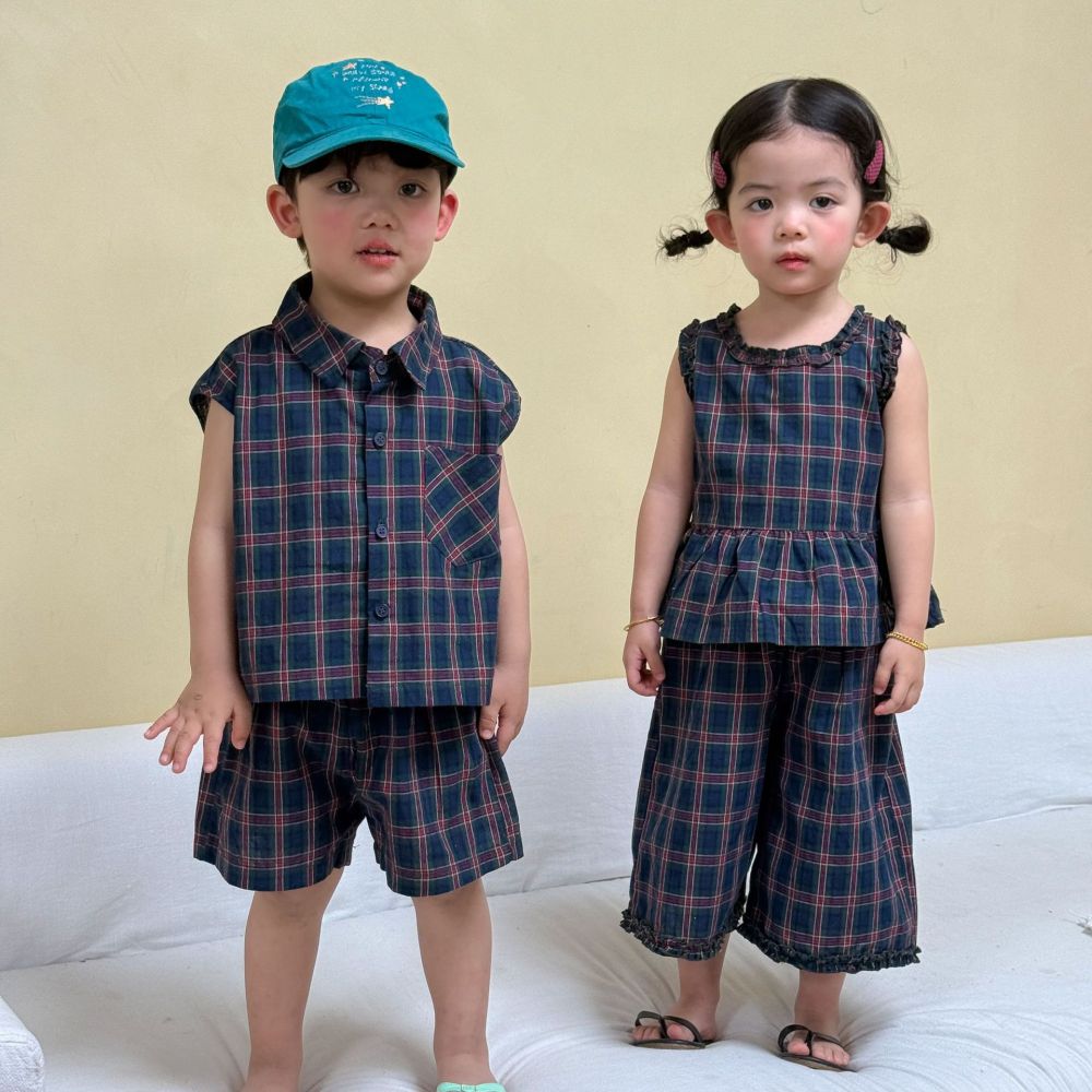 儿童夏季套装女童纯棉格子2026新款宝宝休闲男童背心短裤兄妹夏装