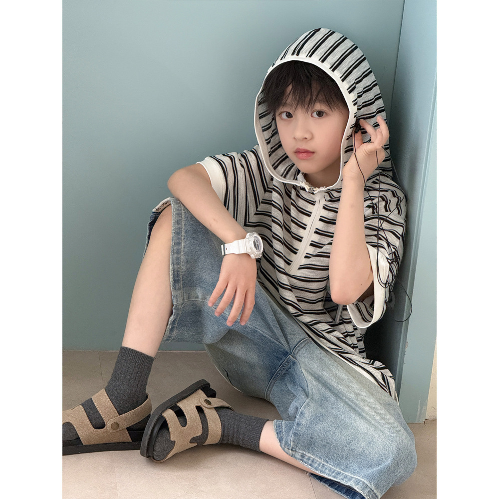 2026儿童短袖夏装男女童新款韩版撞色条纹设计套头连帽宽松T恤潮