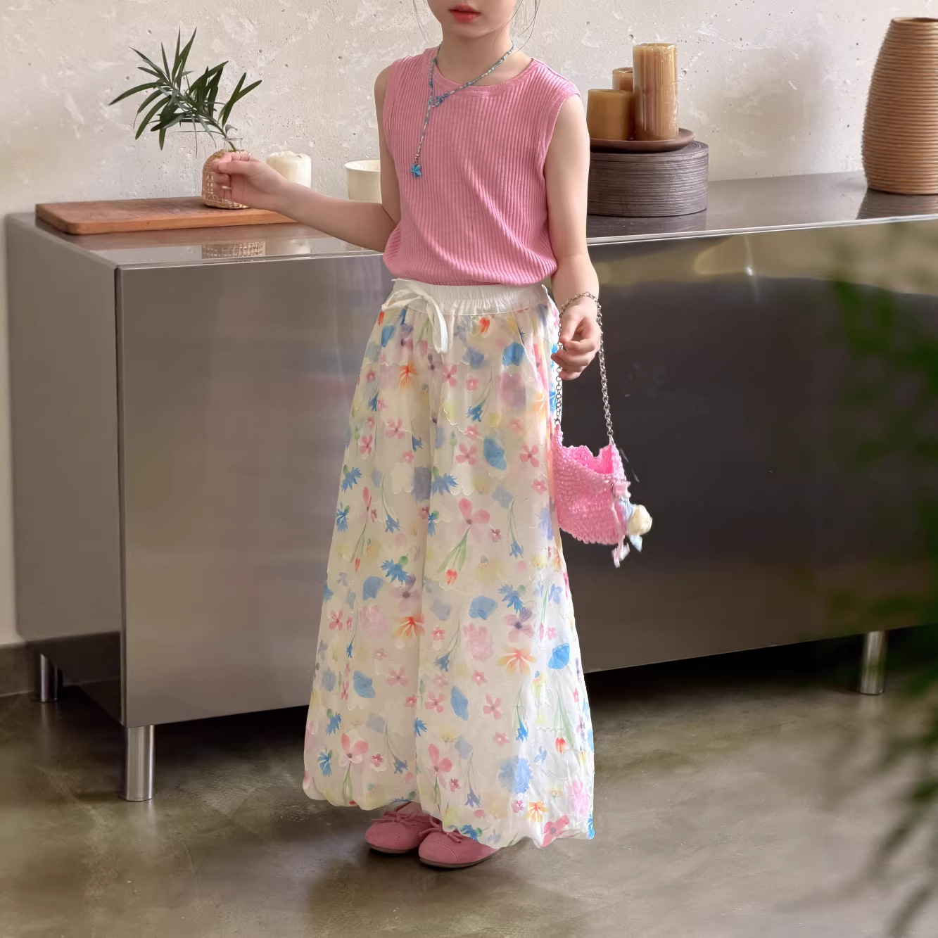 末小蒙儿童背心2026夏季女童纯色百搭背心儿童休闲无袖上衣辣妹风