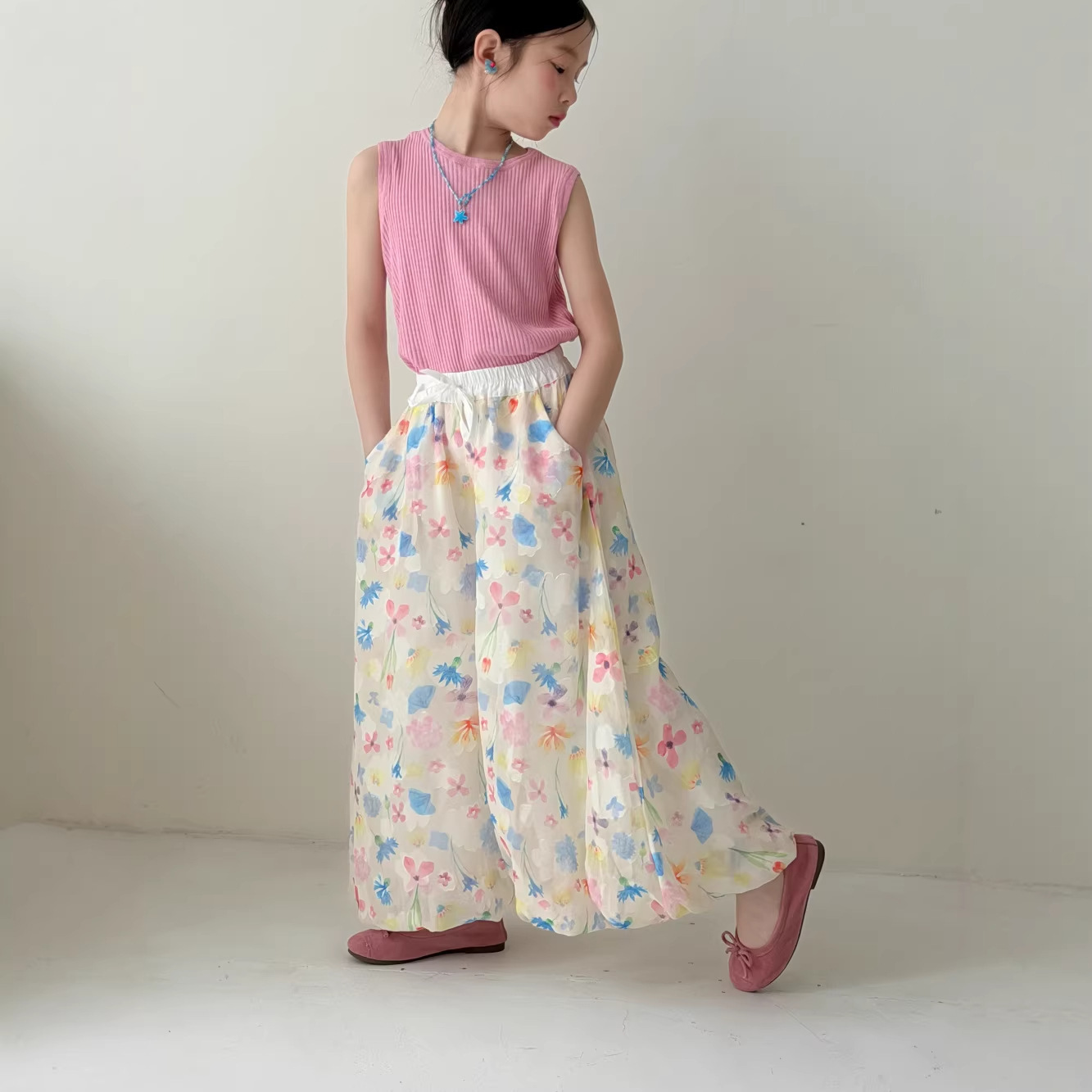 末小蒙儿童背心2026夏季女童纯色百搭背心儿童休闲无袖上衣辣妹风
